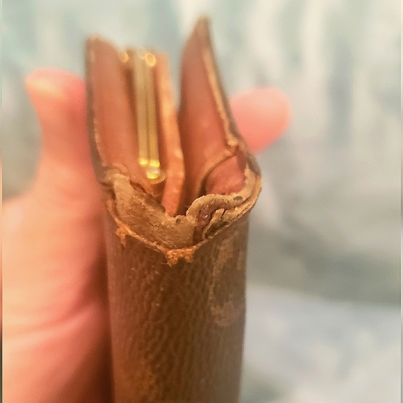 Lintage Louis Vuitton Long Kisslock Wallet - Picture 11 of 17